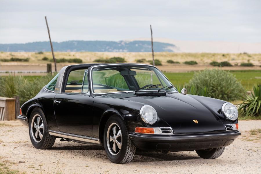  Porsche 911 S 2.2 Targa (911) 1969 года  (фото 31 из 42)